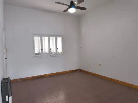 Depto Tipo Casa en Alquiler de 1 dormitorio