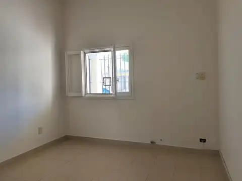 Depto Tipo Casa 2 ambientes con 1 baño