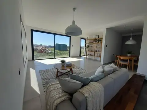 Casa En Venta Sierra De La Ventana 2 Dormitorios, Barrio Privado Las Verbenas
