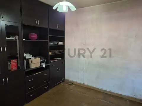 Oficina 3 ambientes con 2 baños