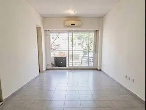 Franco 3200, Piso 1