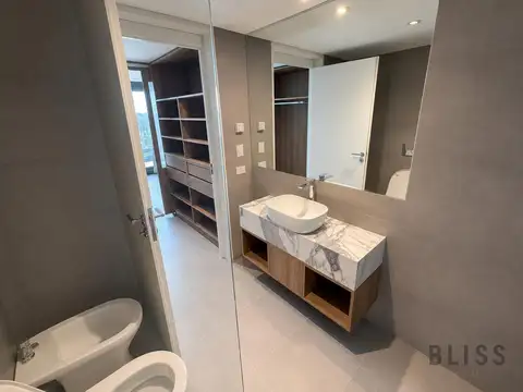 Departamento en Alquiler con 1 cocheras