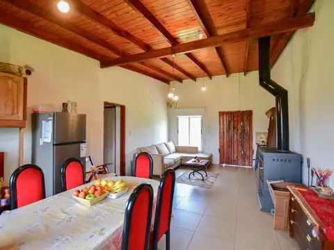 Casa 4 ambientes con 1 baño