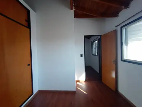 Depto Tipo Casa en Venta 24 años