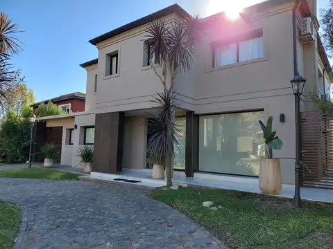 Quinta en Alquiler de 5 dormitorios
