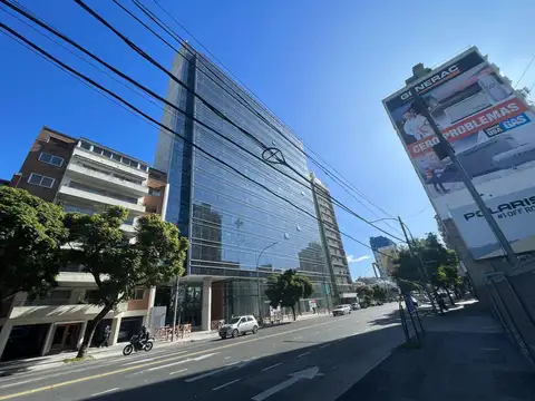Oficina en Alquiler en Vicente López Vías / Río, USD 13.000