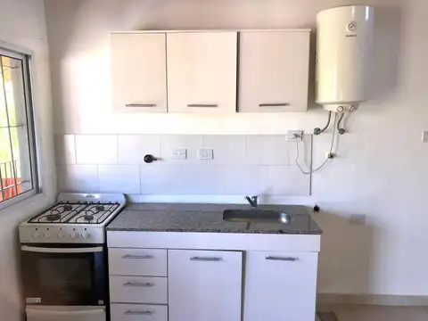 Departamento en Alquiler en De Vicenzo Grande, $ 700.000