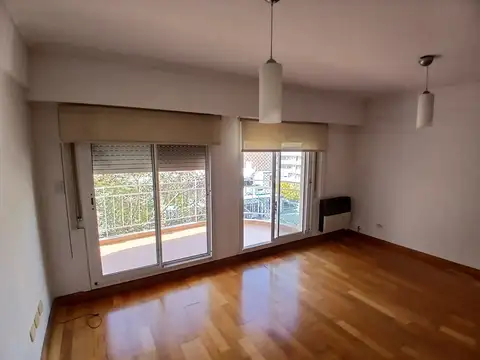 Italia 400, Piso 10