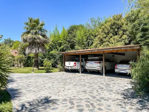 Casa en Venta en Loma Verde, USD 275.000