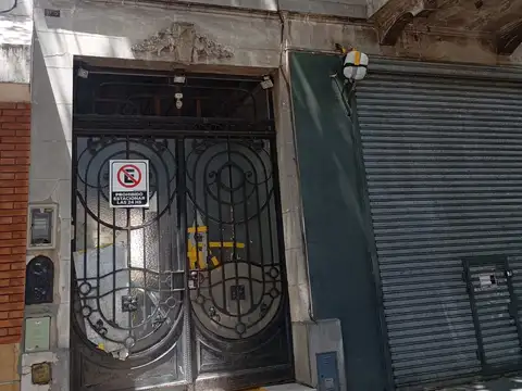 Casa / Lote En VENTA Construible