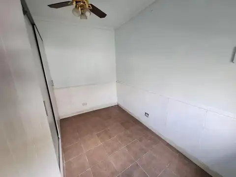 Depto Tipo Casa en Alquiler 40 años