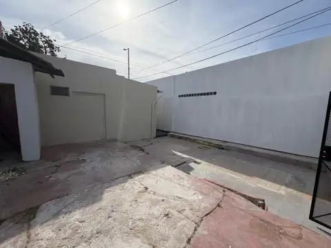 Depto Tipo Casa en Alquiler de 2 ambientes