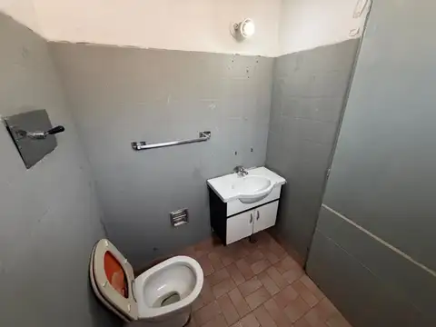 Alquiler PH de 2 ambientes con patio en Villa Dominico