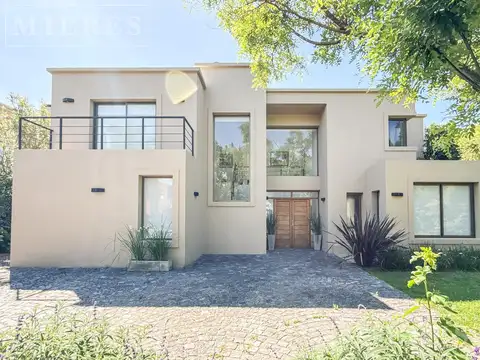 Casa en Venta en Los Tacos, USD 495.000