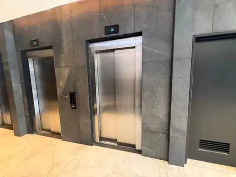 Avenida Cabildo 4600, Piso 1