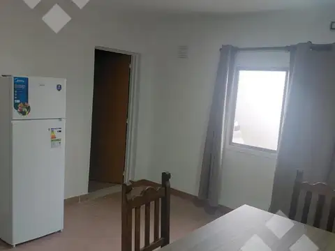 Casa 2 ambientes con 2 baños