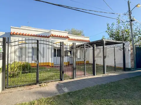 Casa en Venta en La Plata  IDEAL FINES COMERCIALES , Gonnet verde, cochera