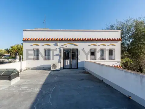 Casa en Venta en La Plata  IDEAL FINES COMERCIALES , Gonnet verde, cochera