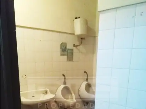 Oficina 10,57 m2 sobre Av Maipú cercana a estación