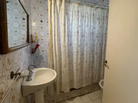 CASA DE UNA PLANTA EN VENTA , BELLA VISTA