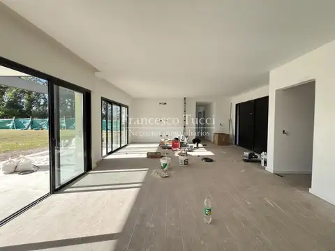 Casa en Venta al Oeste