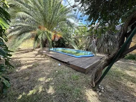 CASA EN VENTA DE 4 AMBIENTES CASEROS CON PISCINA
