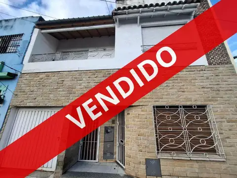 Depto Tipo Casa en Venta 40 años