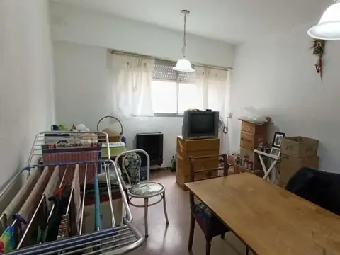 ERNE VENDE DEPARTAMENTO TRES AMBIENTES. CHAUVIN.