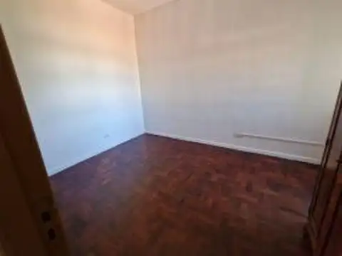 P.H: 3 Ambientes 2° piso por escalera