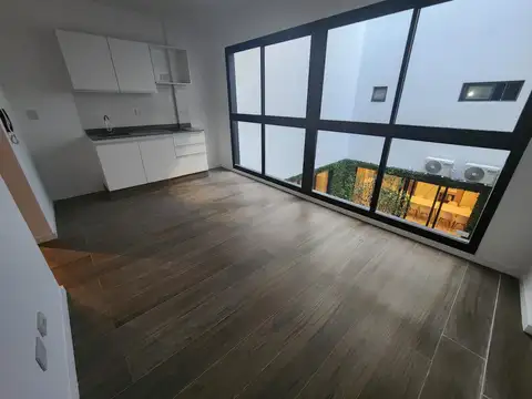 Avenida San Juan 2900, Piso PB