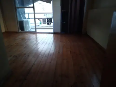 Depto Tipo Casa en Alquiler de 1 dormitorio