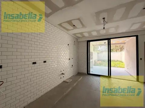 Depto Tipo Casa en Venta en Constitucion, USD 150.000