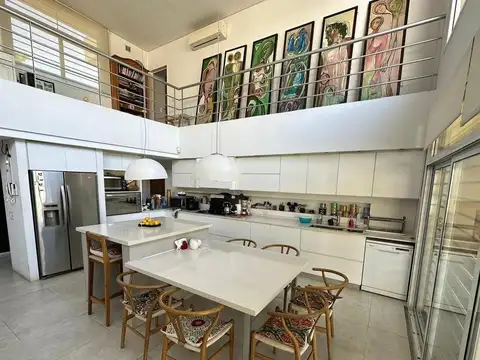 Casa en Venta en Castelar, USD 990.000