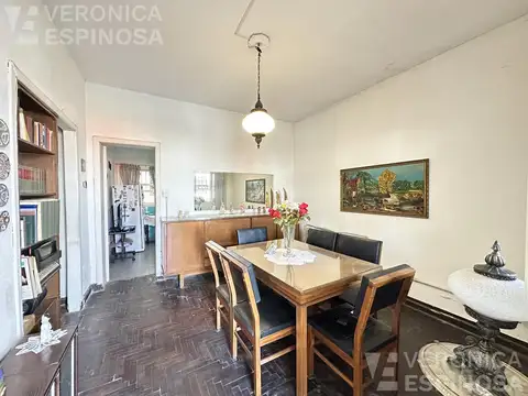 Casa de tres ambientes en venta en Ramos Mejia