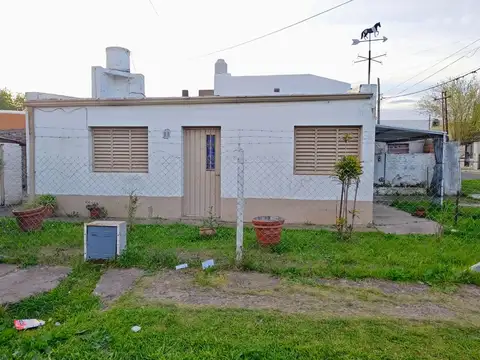 9 esquina 82 2400