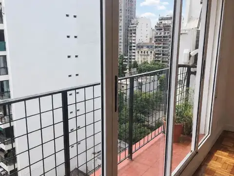 Av. Las Heras 2600, Piso 8