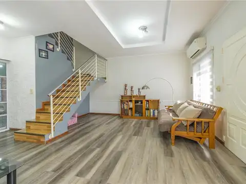 Casa en Venta en Temperley, USD 192.000