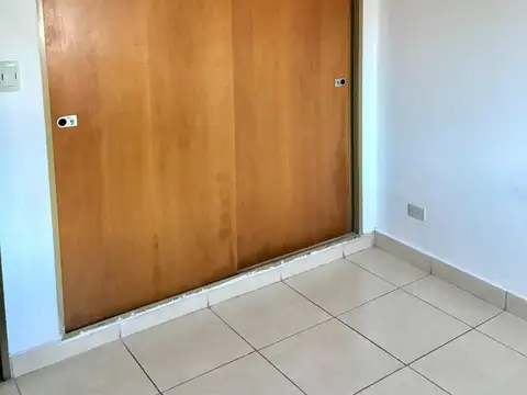 Departamento en Alquiler en Burzaco, $ 850.000