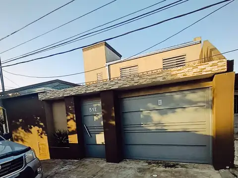 Casa en venta en Parana con pileta