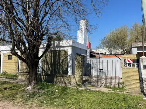 Depto Tipo Casa 2 ambientes con 1 baño