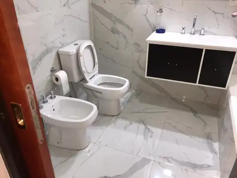 Av. Asamblea  al 900