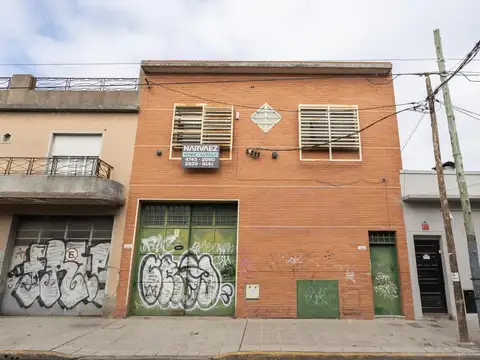 Deposito en Lamadrid al 1800 - Villa Ballester
