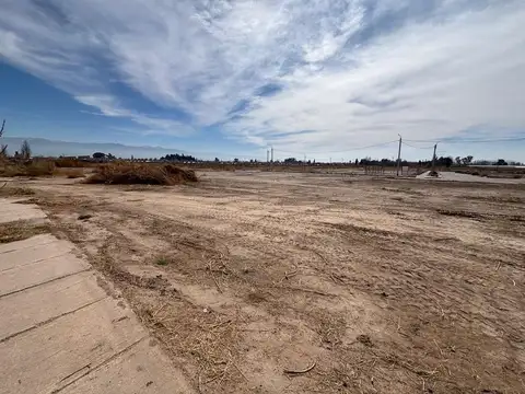 Venta lote 213,88 m2 en barrio Natania 44 Gllén.