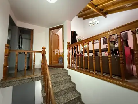 Casa 6 ambientes con 2 baños