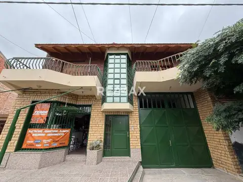 Gregorio Martinez 100