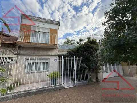 Casa 4 amb. en Venta - Ramos Mejia Sur