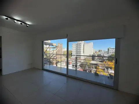 San Martin 300, Piso 5