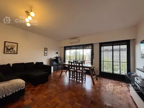 Exc. Piso 4 Amb. al Frente con Balcón