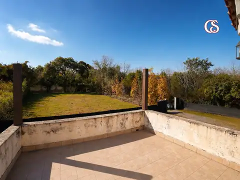 Casa en Venta con 4 cocheras