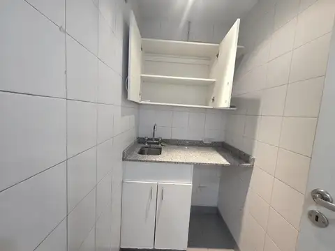 Oficina en Alquiler en Balvanera, $ 610.000